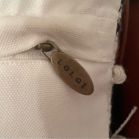 GRANDINROAD Decorative Pillows
Kilim Indoor Throw Pillows 18” x 18” - Picture 8 of 9